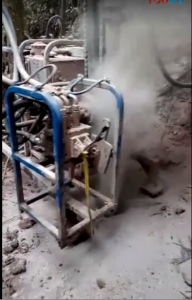 SDZ-60全液壓風動山地輕便鉆機現場施工10